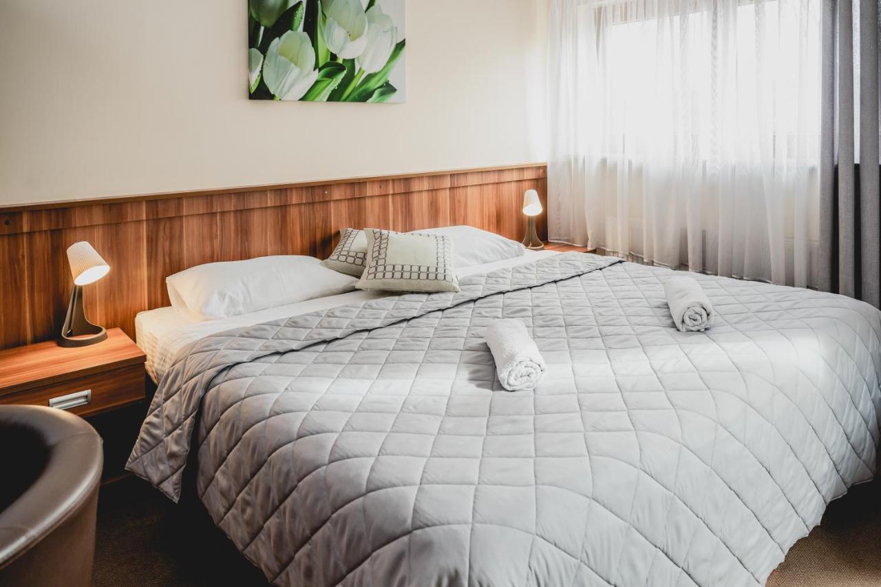 Hotel Nad Morzem- Art-Pension Swierzno Luaran gambar
