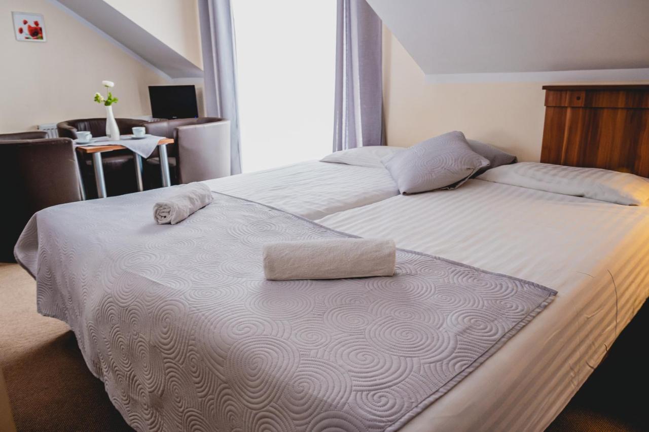 Hotel Nad Morzem- Art-Pension Swierzno Luaran gambar