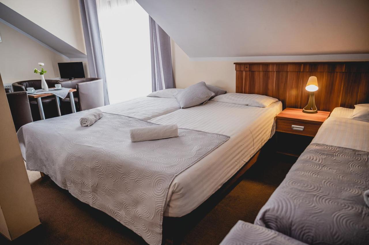 Hotel Nad Morzem- Art-Pension Swierzno Luaran gambar