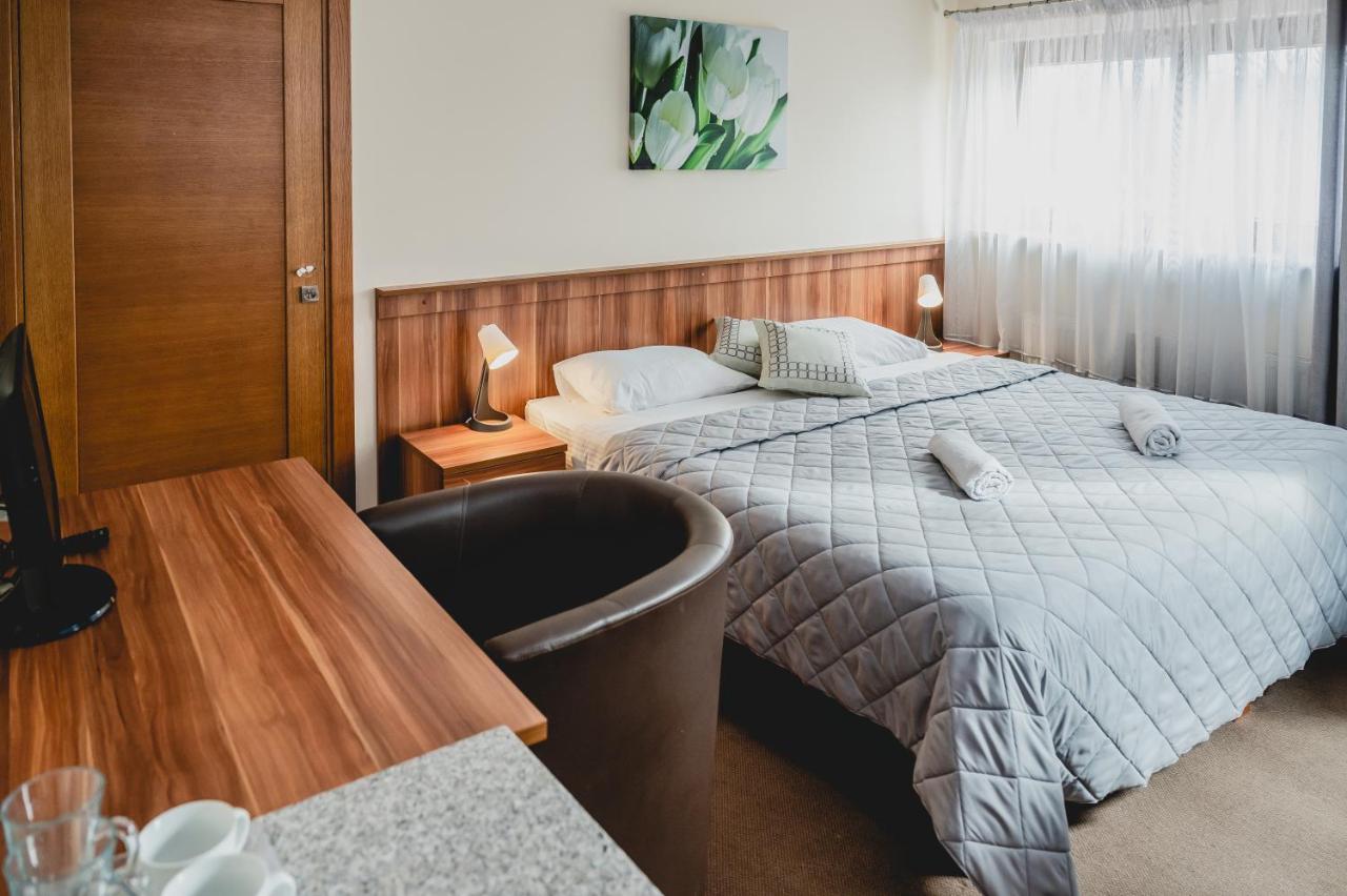 Hotel Nad Morzem- Art-Pension Swierzno Luaran gambar