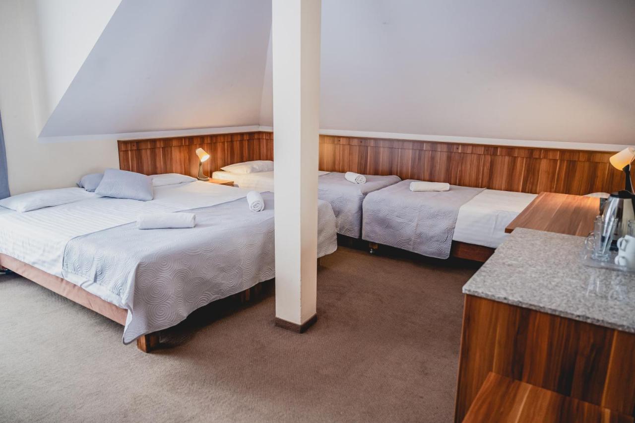 Hotel Nad Morzem- Art-Pension Swierzno Luaran gambar