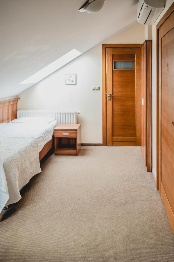 Hotel Nad Morzem- Art-Pension Swierzno Luaran gambar