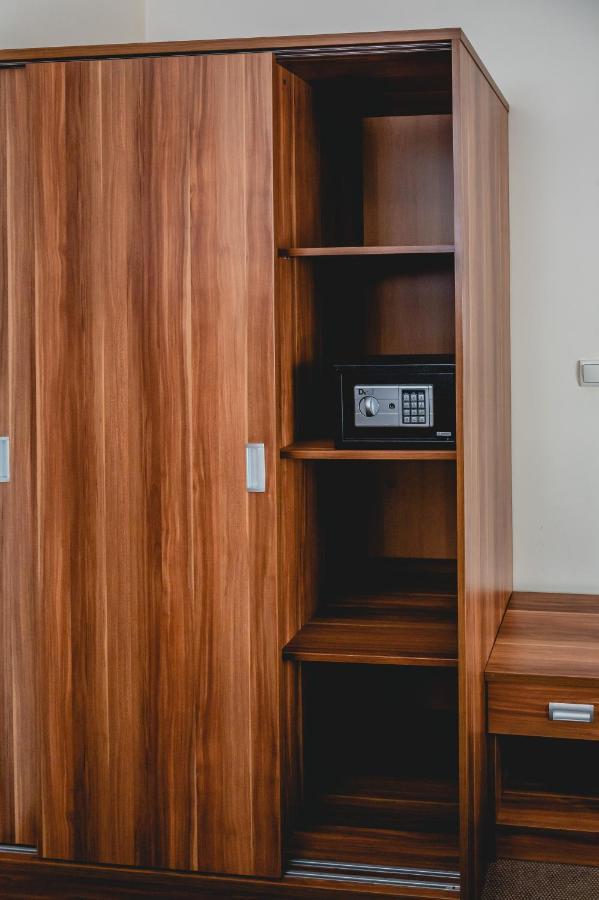 Hotel Nad Morzem- Art-Pension Swierzno Luaran gambar