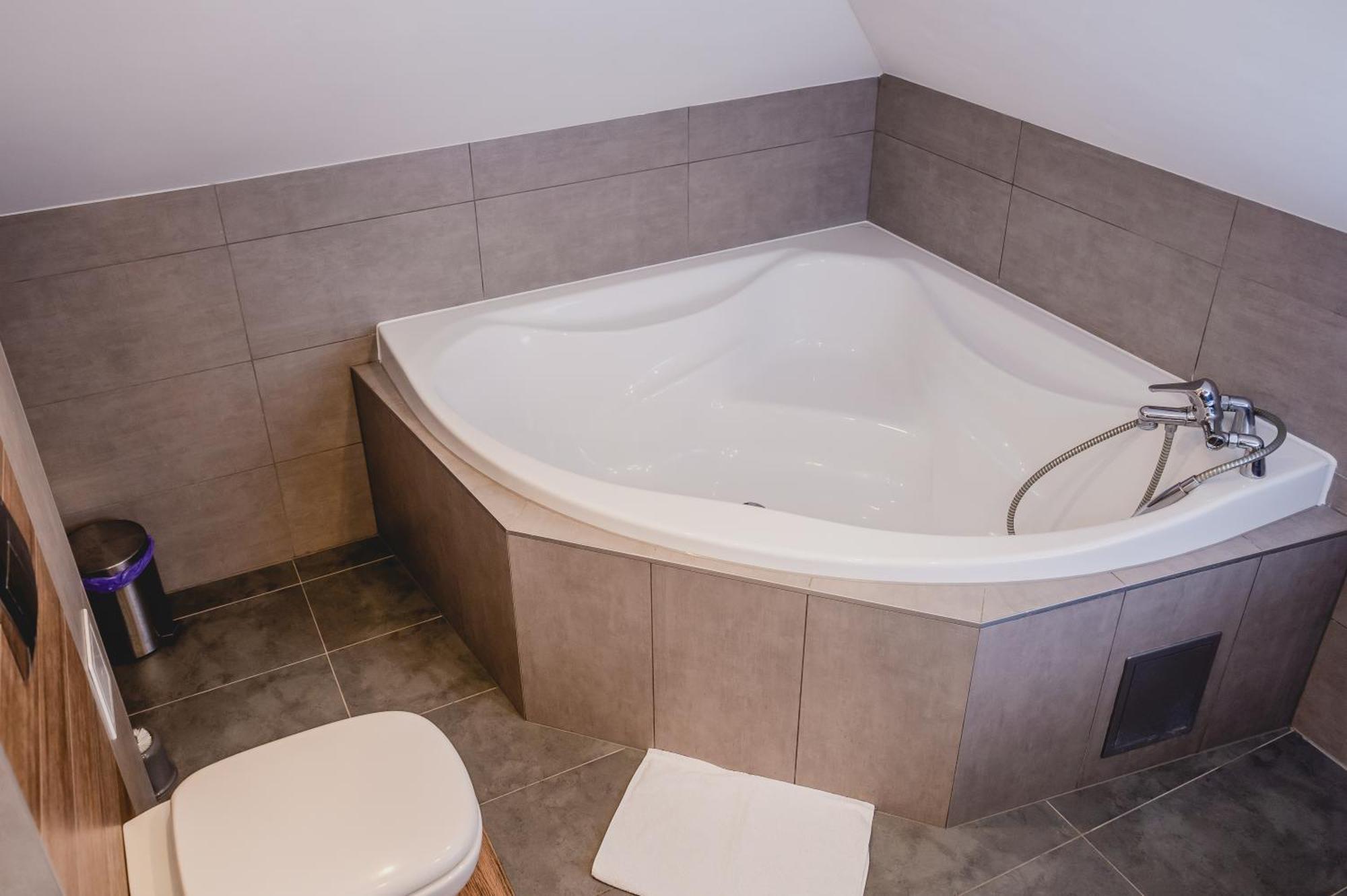 Hotel Nad Morzem- Art-Pension Swierzno Luaran gambar