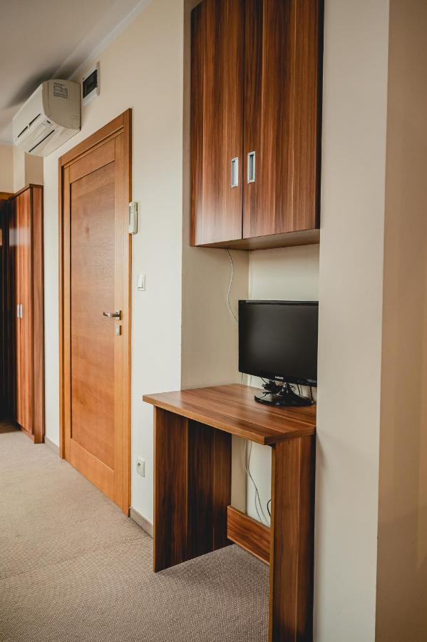 Hotel Nad Morzem- Art-Pension Swierzno Luaran gambar